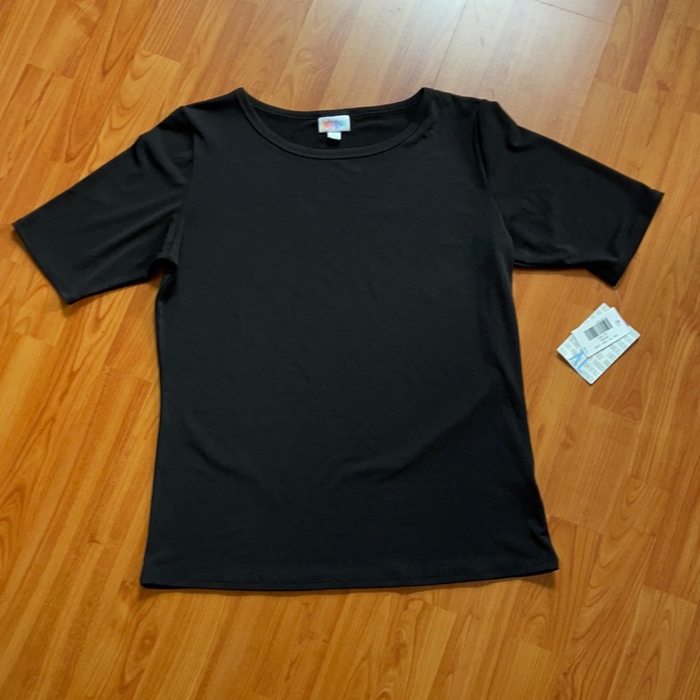 NEW LuLaRoe XL Gigi top BLACK